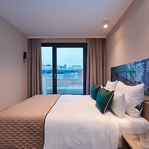 leonardo-hotelotto-wagner.vienna-besthotels.com/