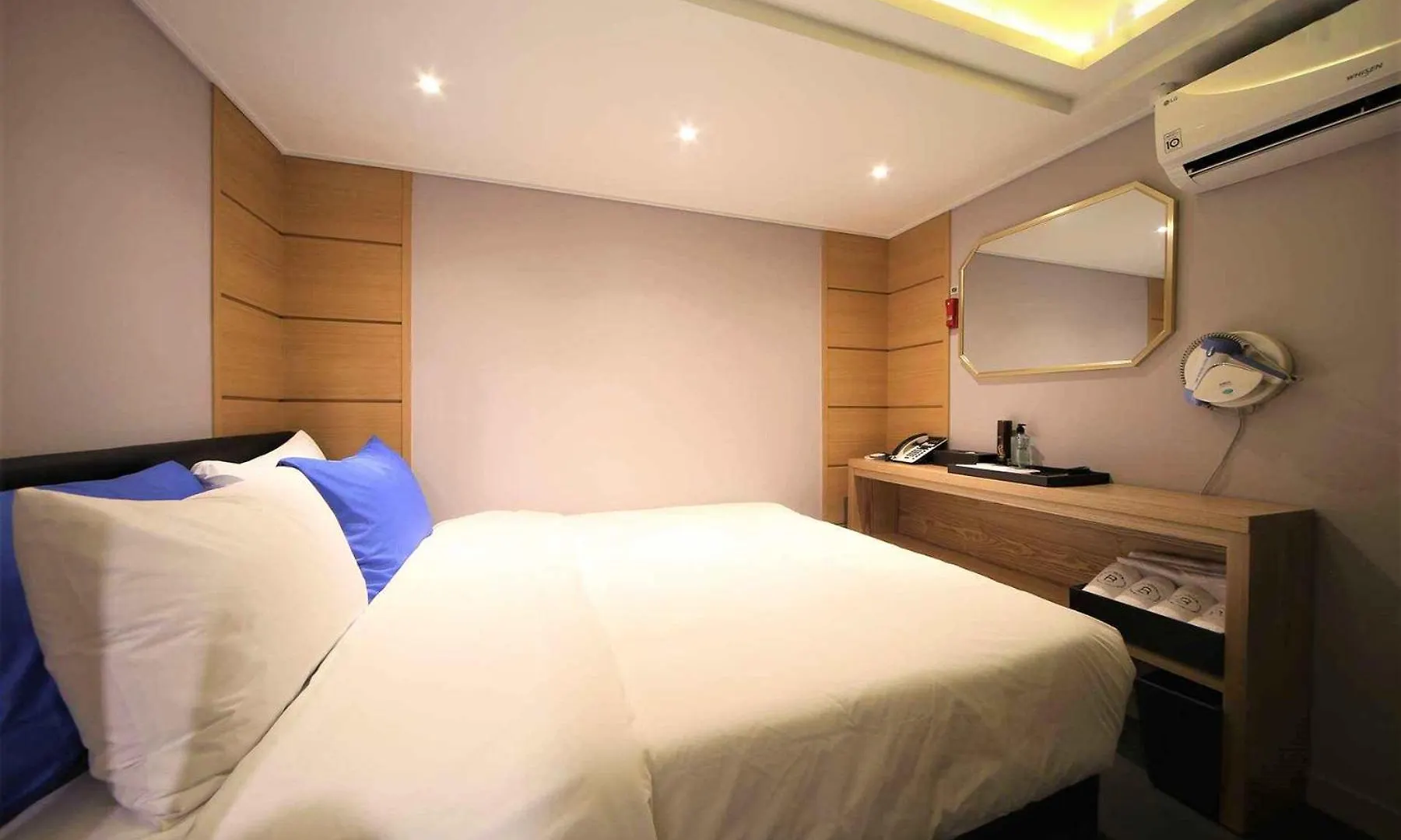 Bay 202 Hotel Busan 0*,